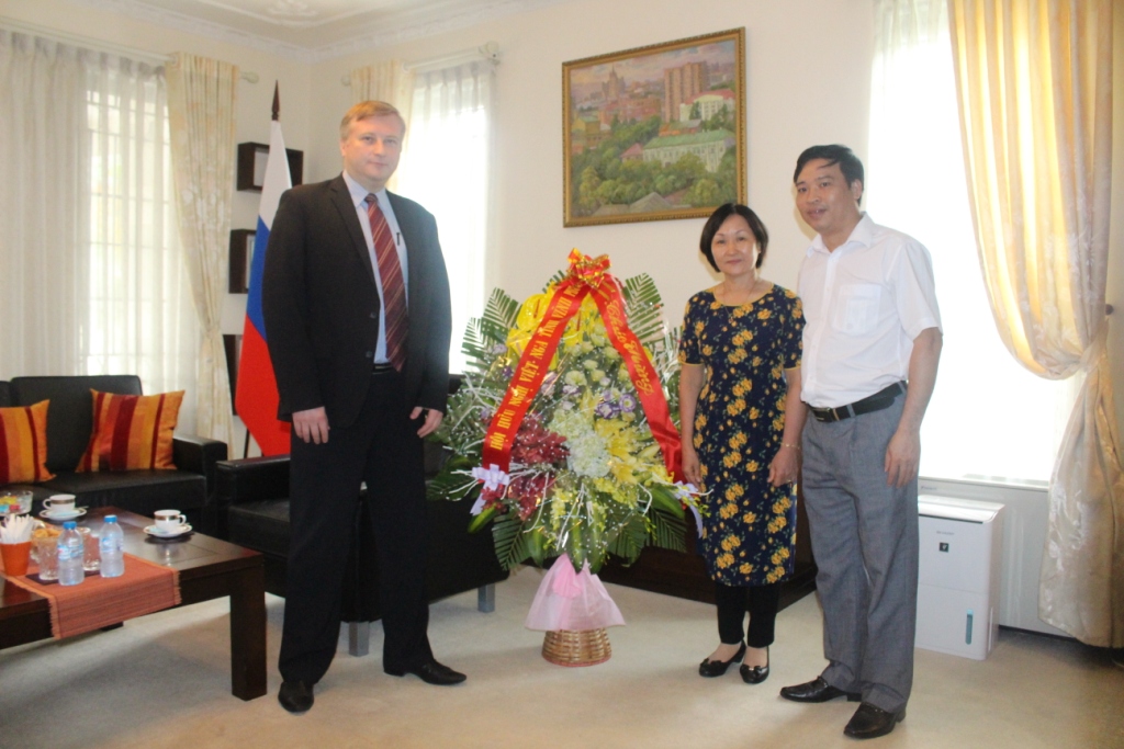 Hội hữu nghị Việt – Nga tỉnh Vĩnh Phúc chúc mừng ngày  Quốc khánh Liên bang Nga